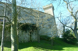 La Pomarède le château
